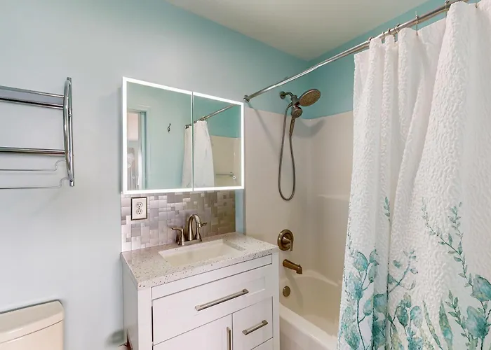 Oasis On The Bay Unit 210